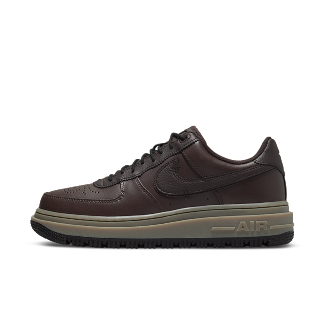 Nike Air Force 1 Luxe