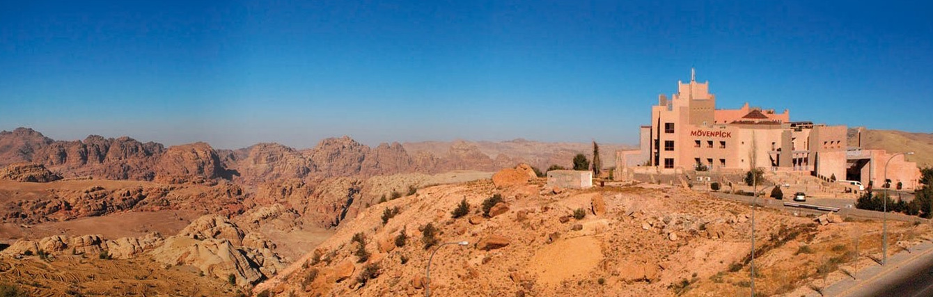 Movenpick Nabatean Castle Hotel