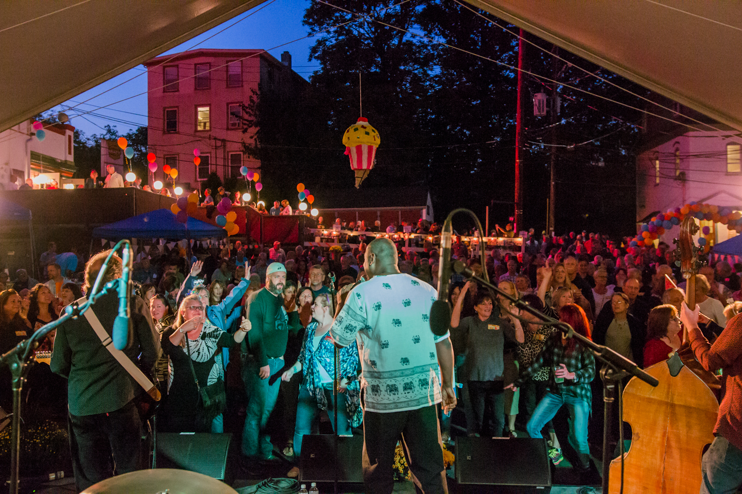 A band performs for the Sellersville Theater