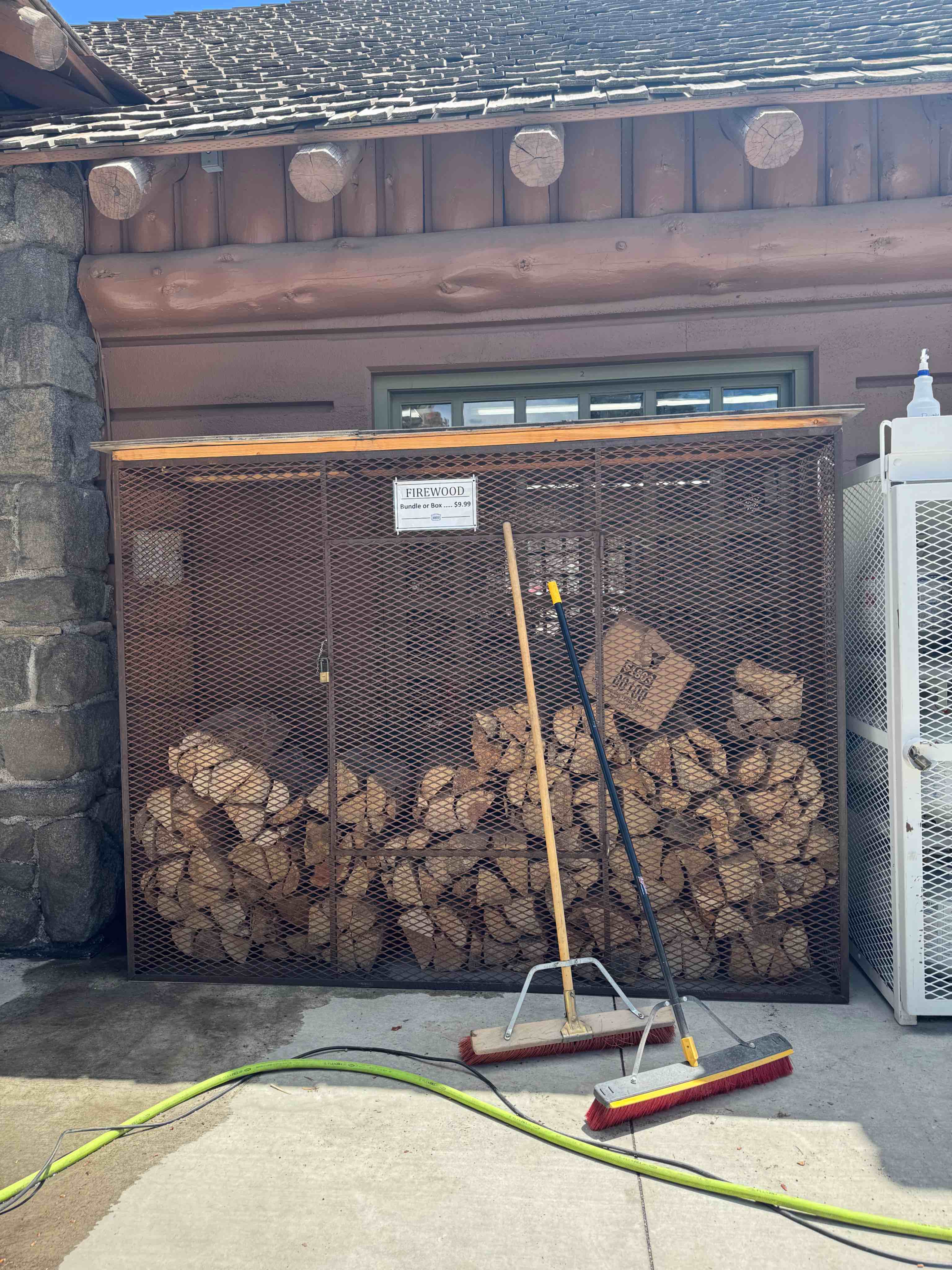 Photo of Old Faithful Service Station