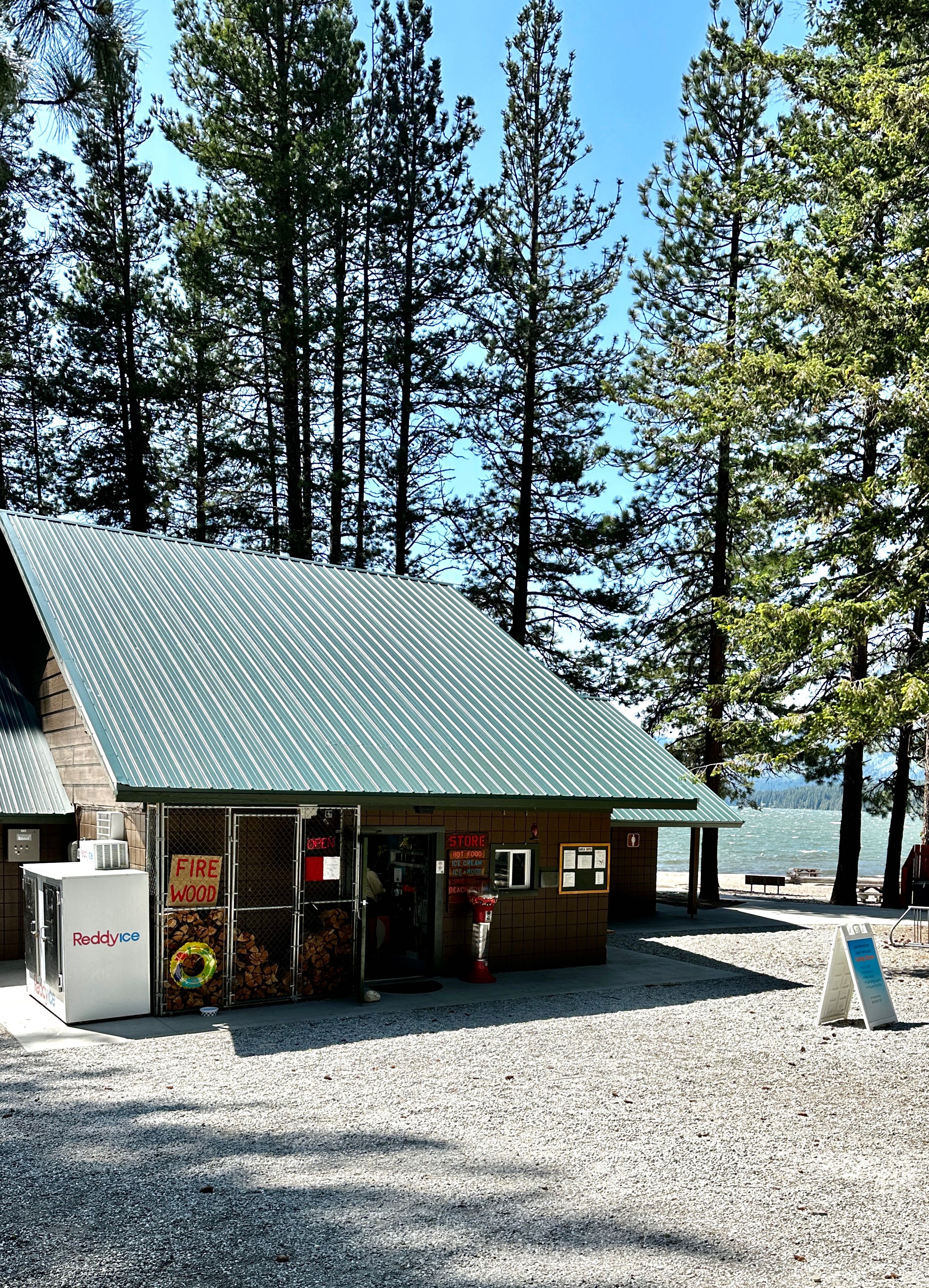 Photo of Lake Wenatchee Camp Store