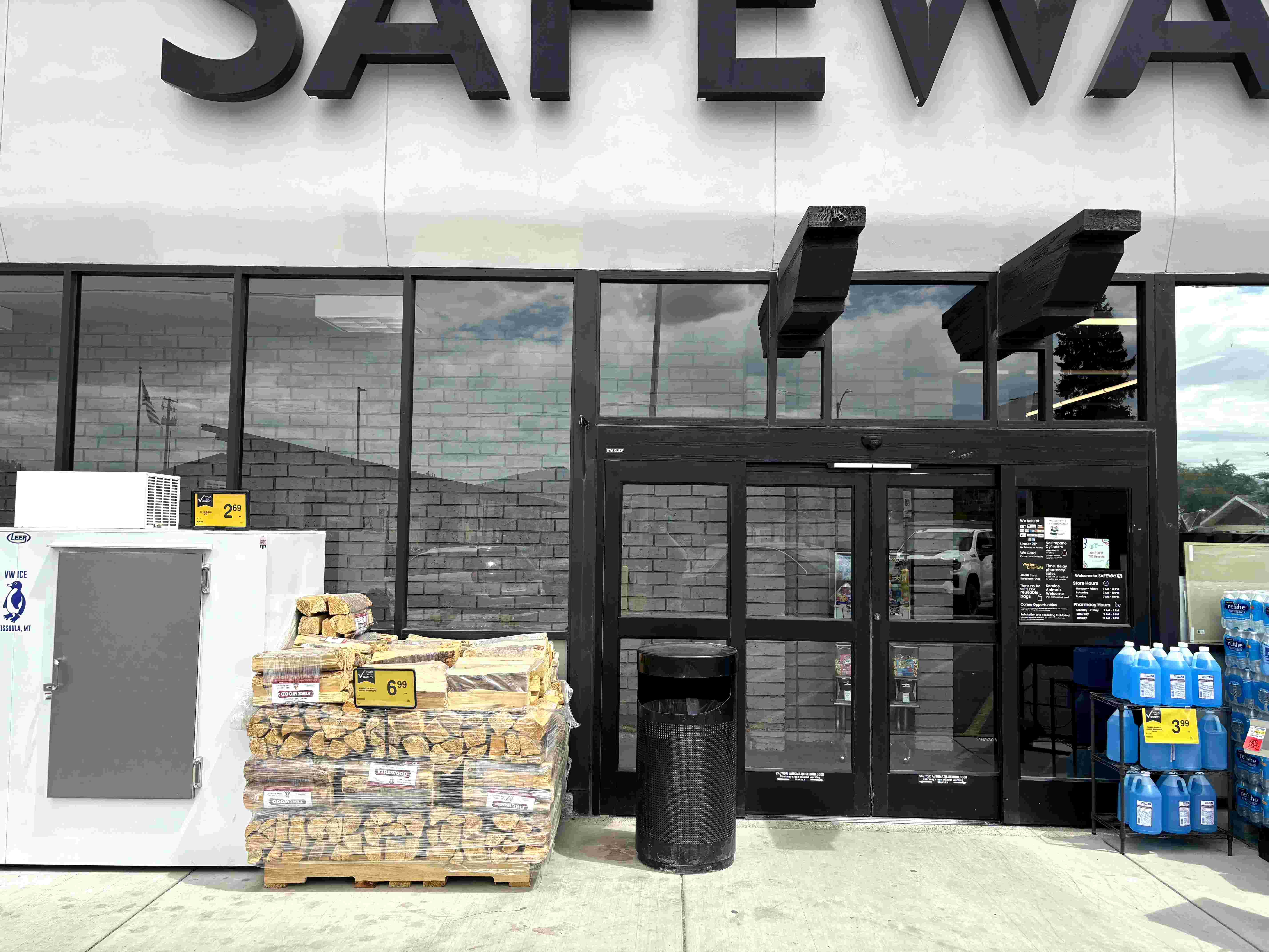 Photo of Safeway