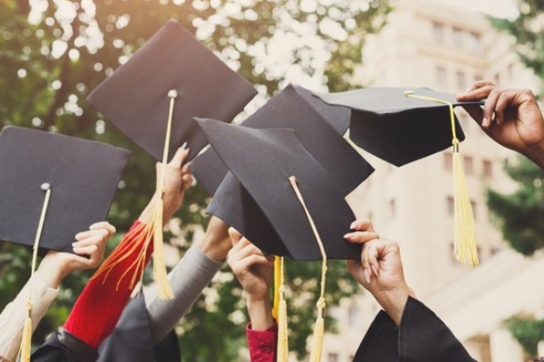 Revolusi Pendidikan Digital Mengubah Metode &hellip;