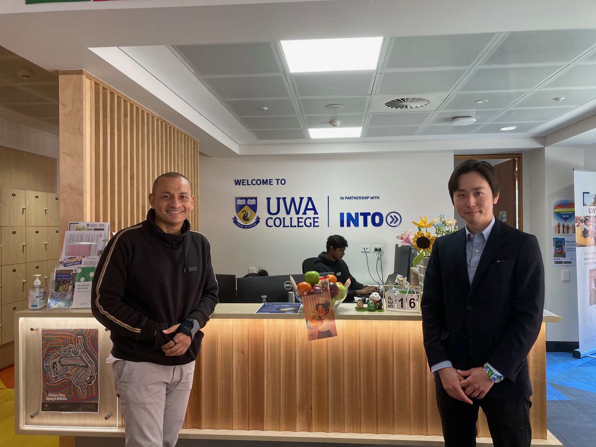 オーストラリア留学センタースタッフがUWA Collegeを訪問した様子