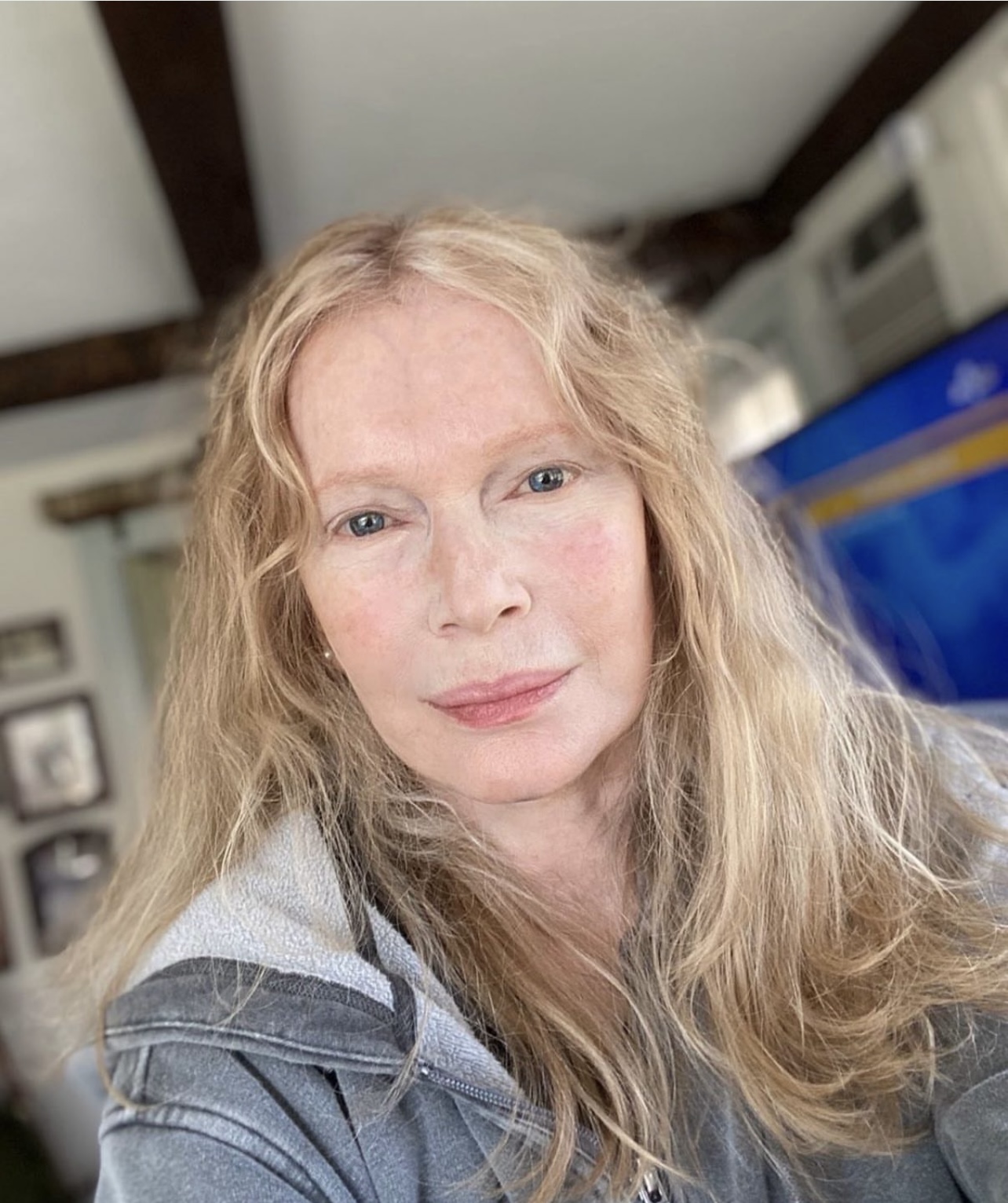 photo-Mia Farrow 2024