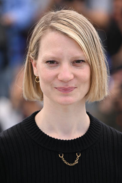 photo-Mia Wasikowska 2023