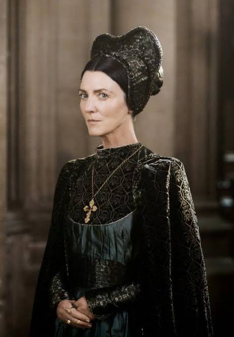 photo-Michelle Fairley 2017