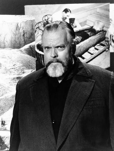 photo-Orson Welles 1977