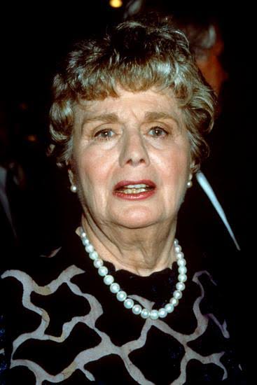 photo-Shelley Winters 2003