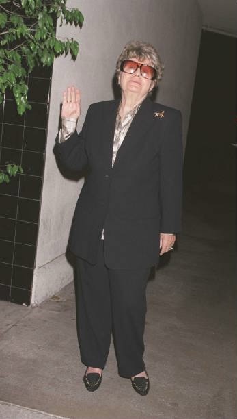 photo-Shelley Winters 2002