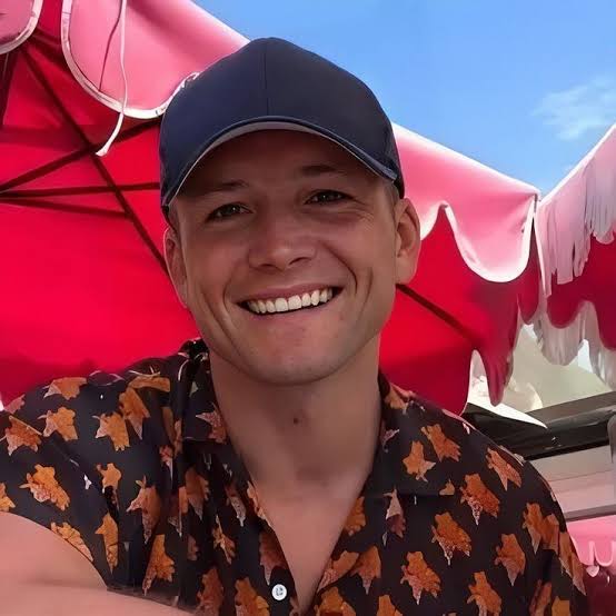 photo-Taron Egerton 2024