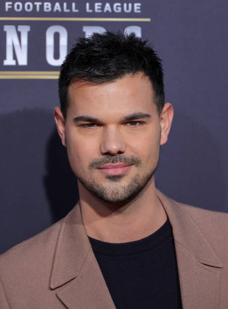 photo-Taylor Lautner 2024
