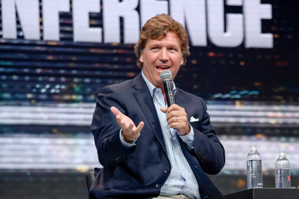 photo-Tucker Carlson 2024
