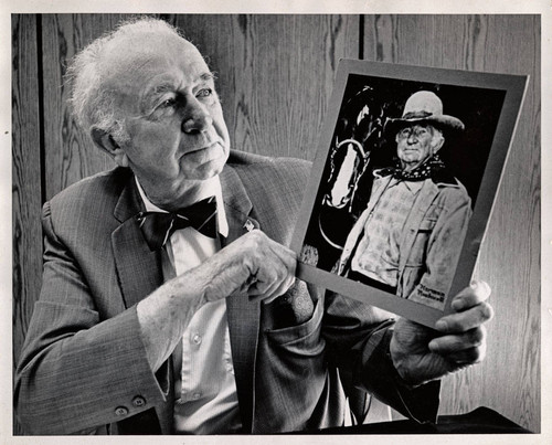 photo-Walter Brennan 1974