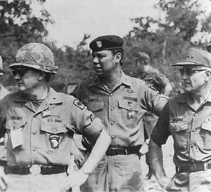 photo-Colin Powell 1975