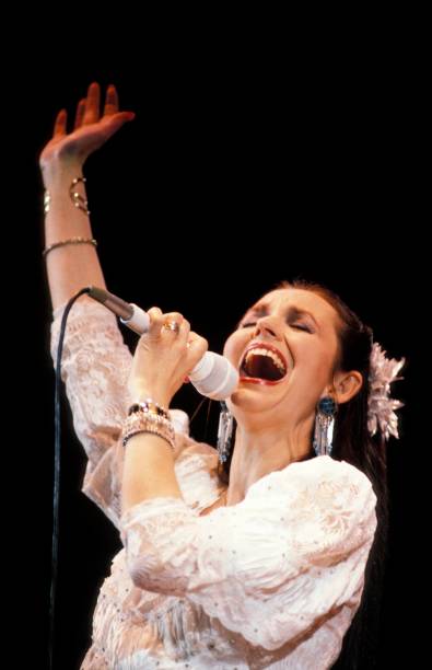 photo-Crystal Gayle 1991