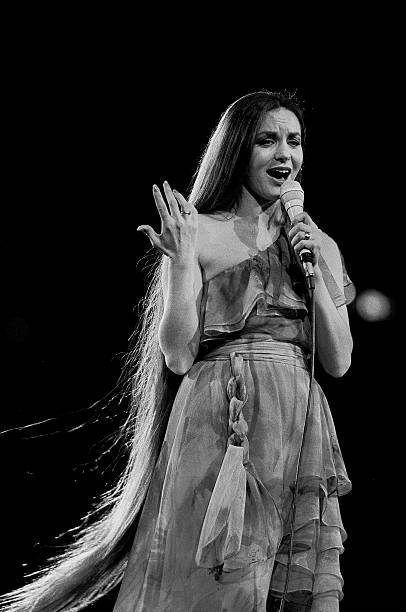 photo-Crystal Gayle 1983