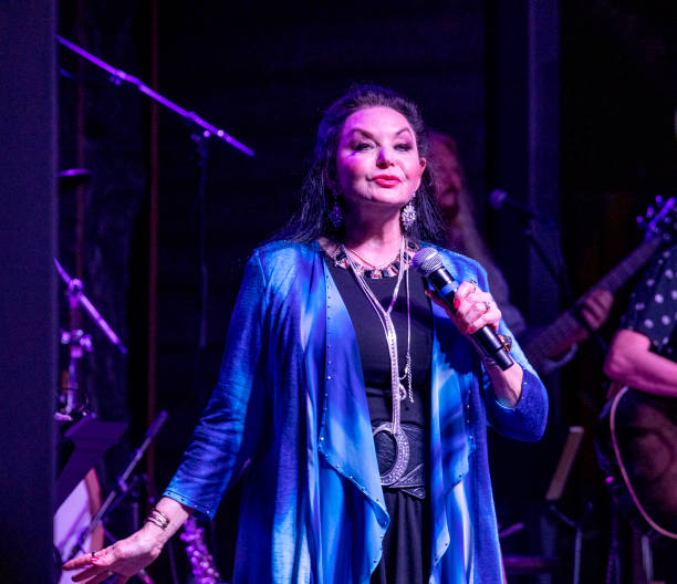 photo-Crystal Gayle 2023