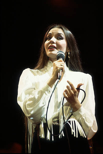 photo-Crystal Gayle 1990