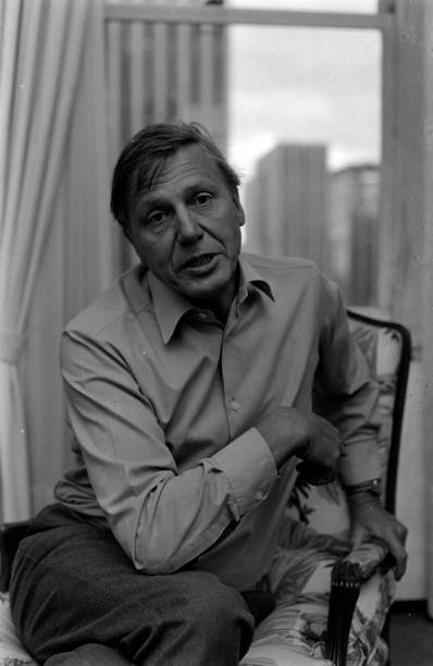 photo-David Attenborough 1981