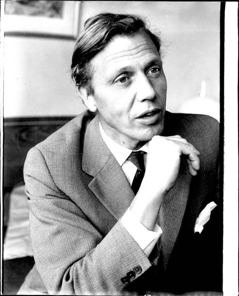 photo-David Attenborough 1971