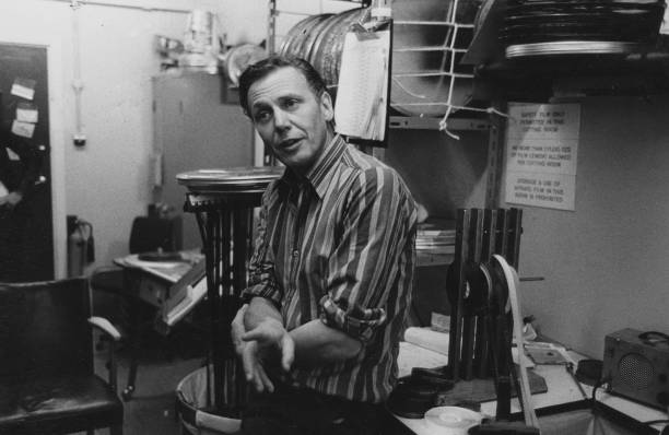 photo-David Attenborough 1974