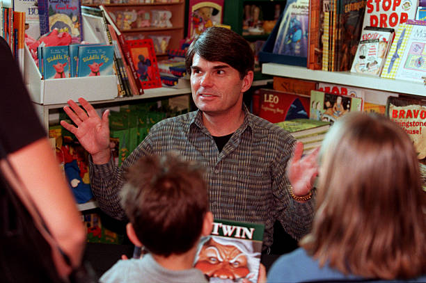 photo-Dean Koontz 2001