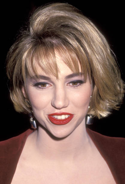 photo-Debbie Gibson 1996