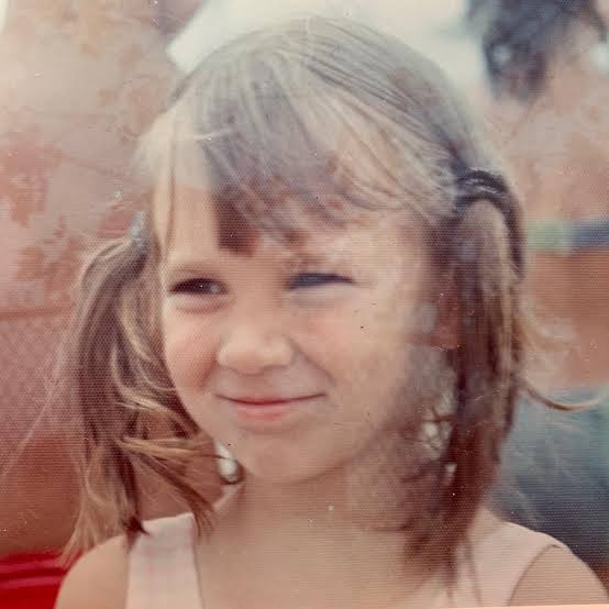 photo-Debbie Gibson 1974