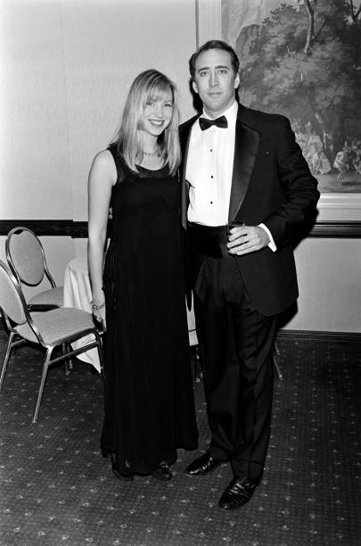 photo-Debbie Gibson 1994