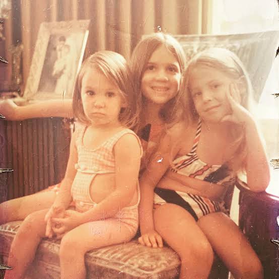 photo-Debbie Gibson 1973