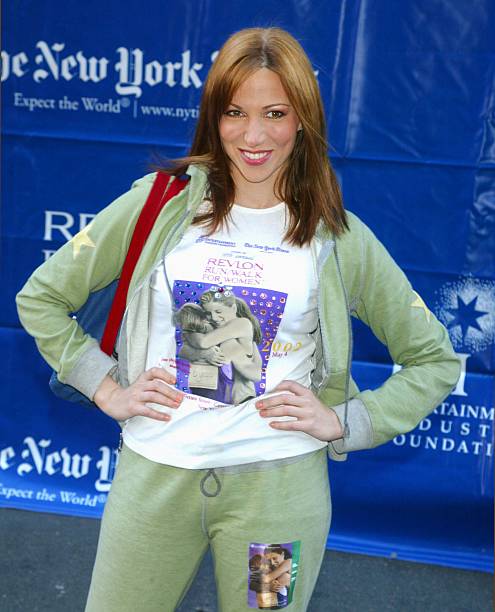 photo-Debbie Gibson 2002