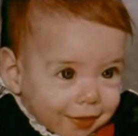 photo-Debra Messing 1969