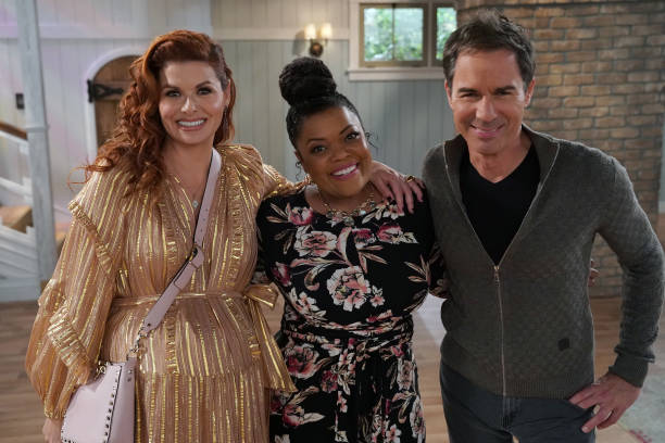 photo-Debra Messing 2019