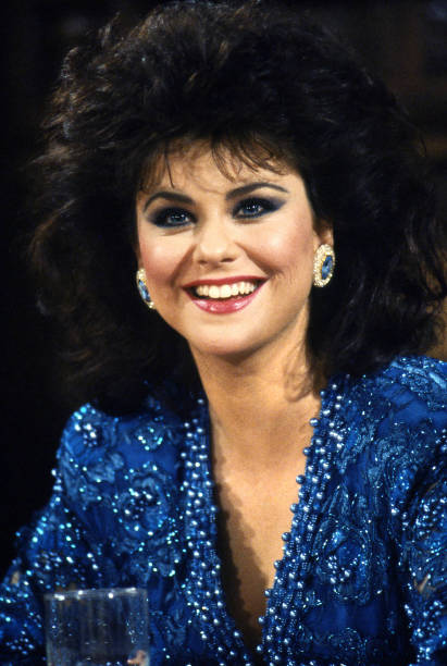 photo-Delta Burke 1987