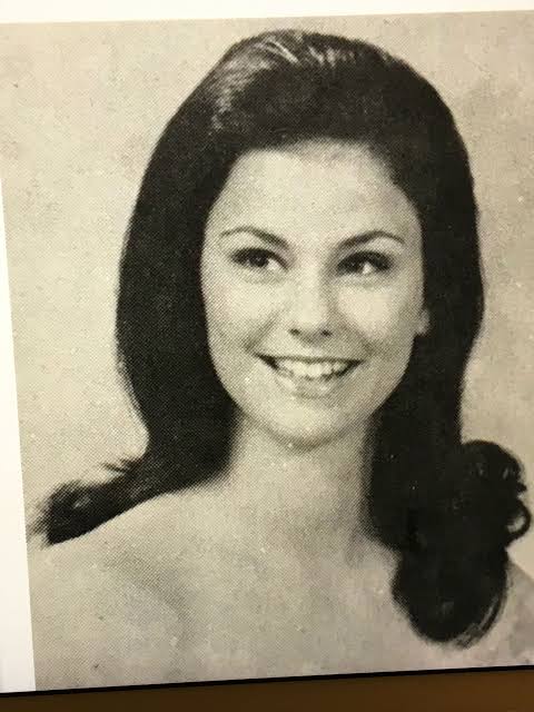 photo-Delta Burke 1973