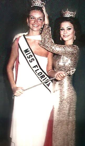 photo-Delta Burke 1977