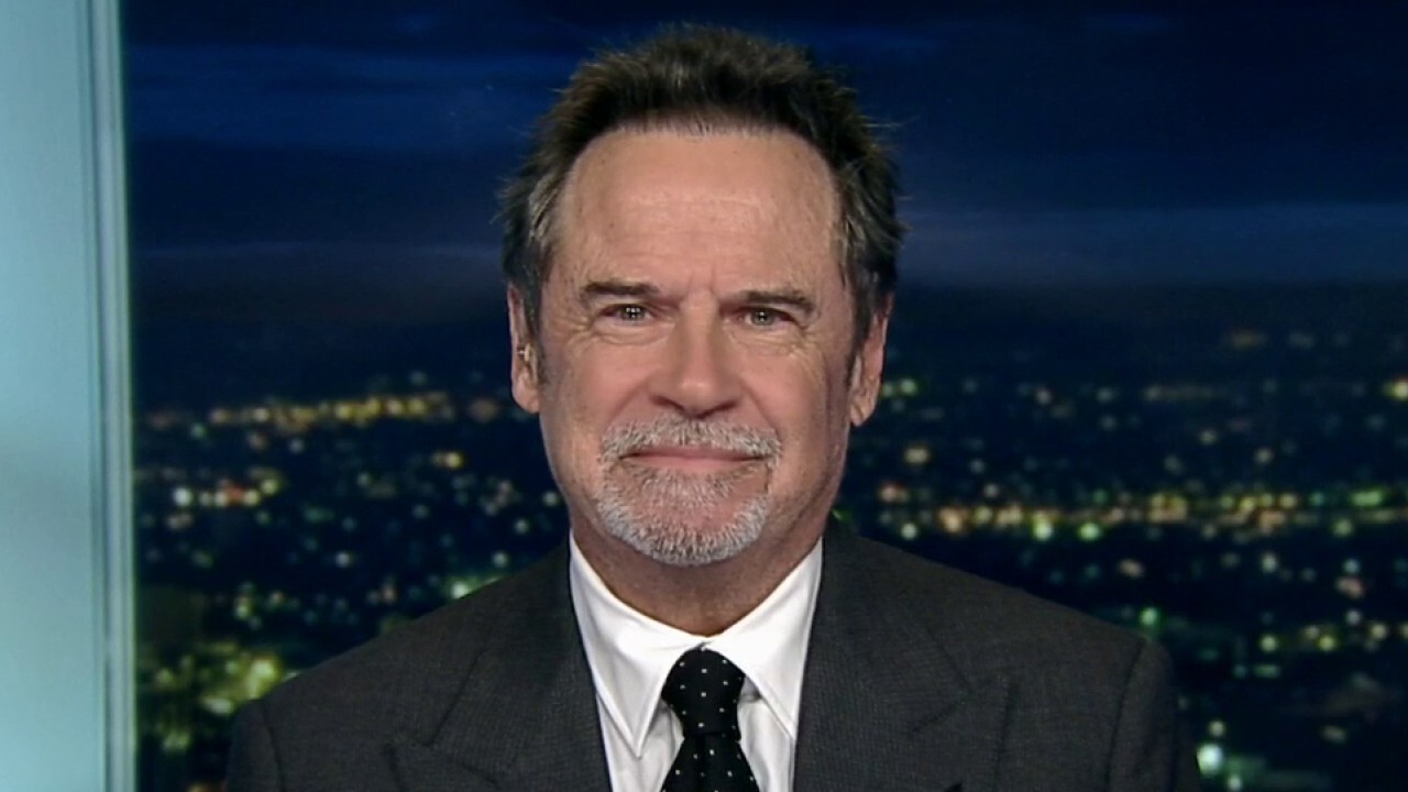 photo-Dennis Miller 2023