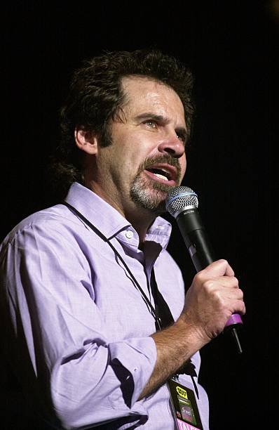 photo-Dennis Miller 2000