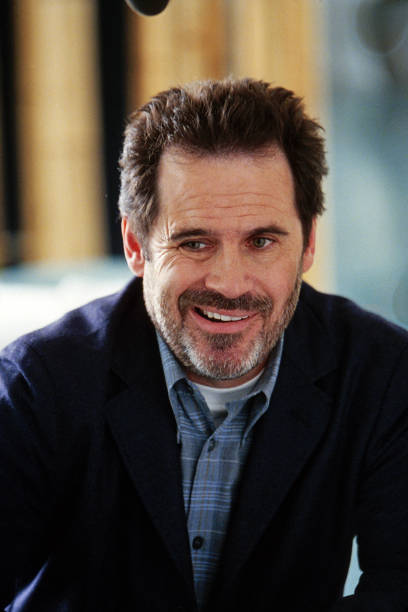 photo-Dennis Miller 2003