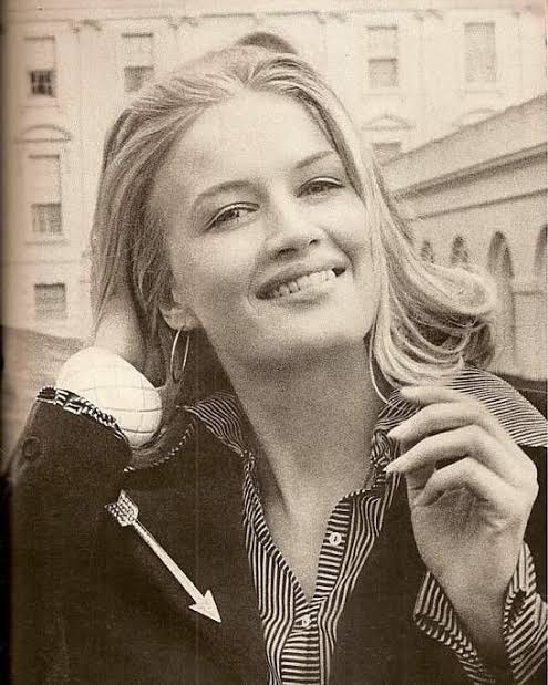 photo-Diane Sawyer 1972