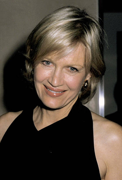 photo-Diane Sawyer 2001