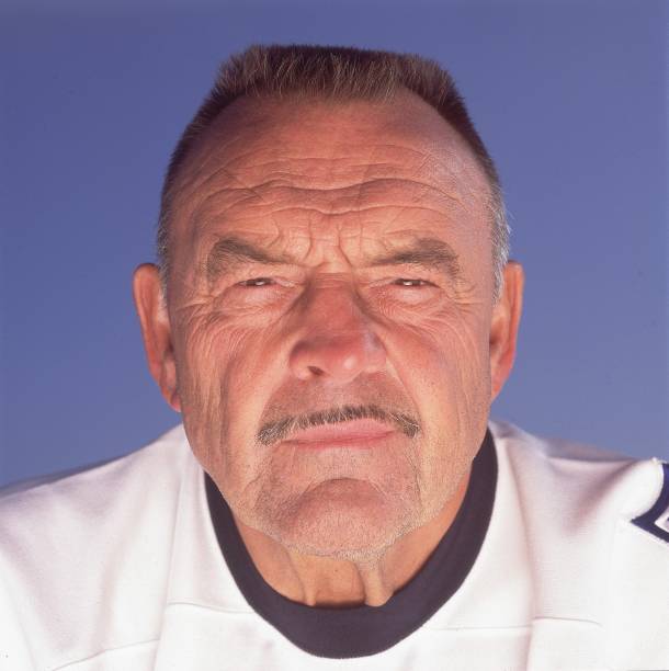 photo-Dick Butkus 2004