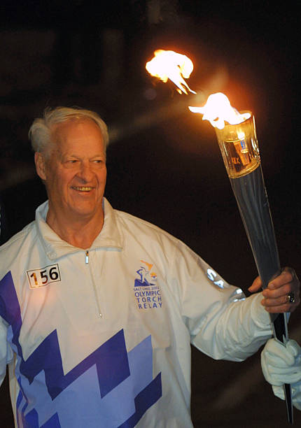 photo-Gordie Howe 2002