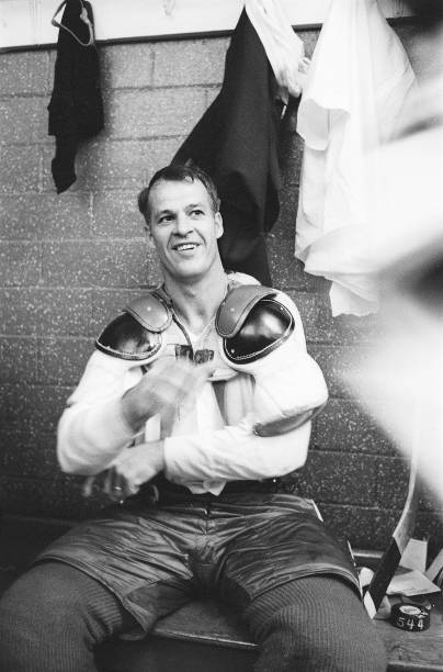 photo-Gordie Howe 1963