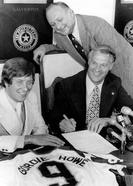 photo-Gordie Howe 1973