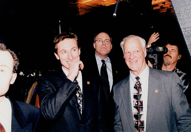 photo-Gordie Howe 1998