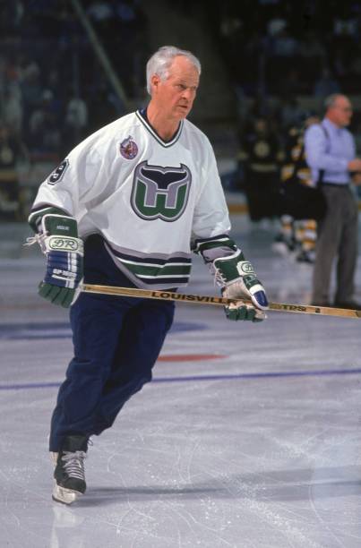 photo-Gordie Howe 1992