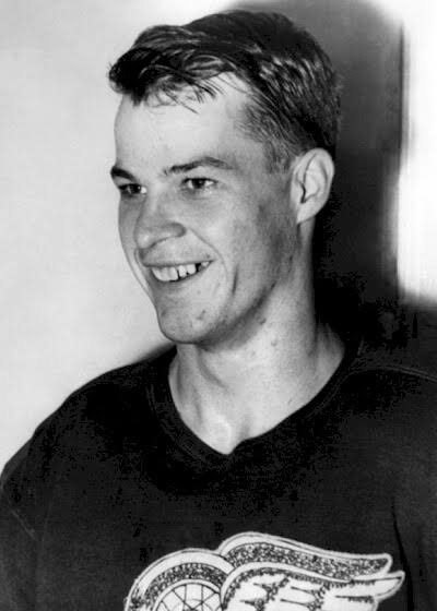 photo-Gordie Howe 1947