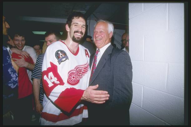 photo-Gordie Howe 1997